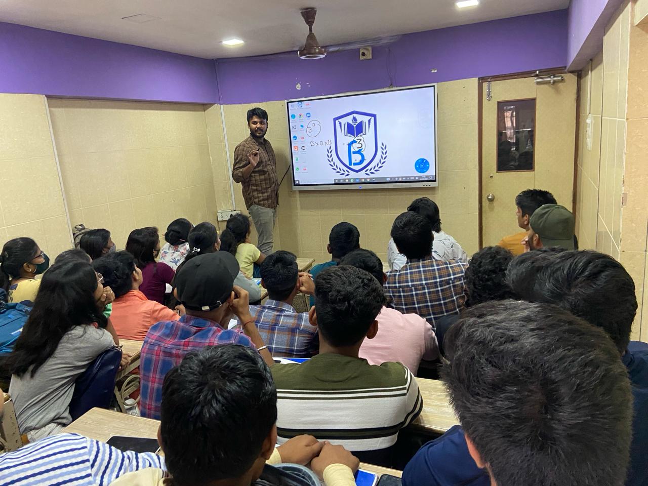 Seminar hall session